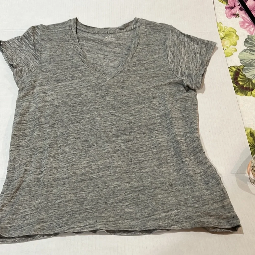 J. Crew Heather Gray V-Neck Short Sleeve Tee